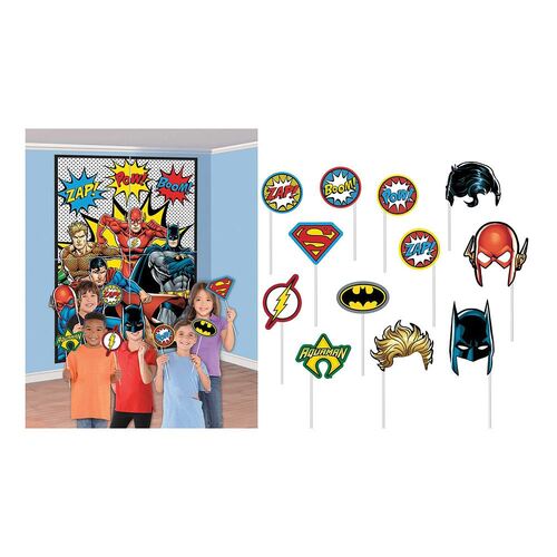 Justice League Heroes Unite Scene Setter & Assorted Photo Props